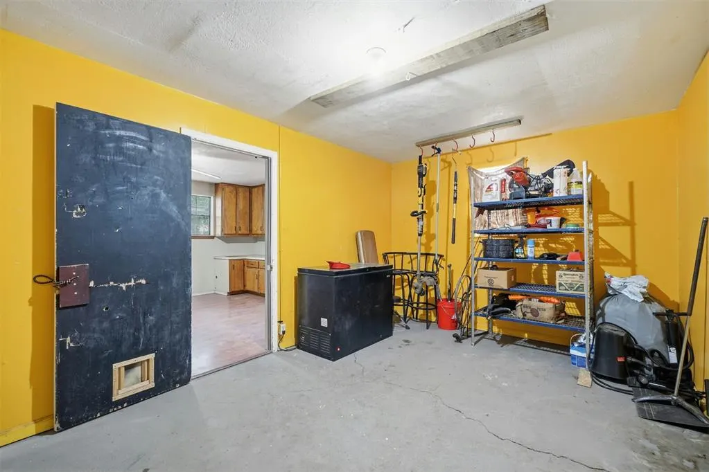 Photo 38 — 421 N Kentucky Avenue, Mangum, OK 73554