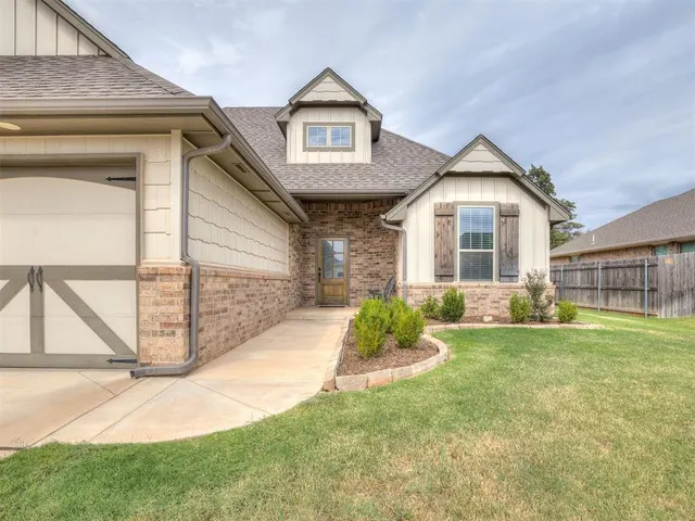 Photo 3 — 8817 Stark Street, Arcadia, OK 73007