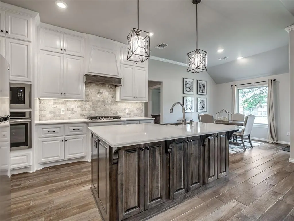Photo 9 — 8817 Stark Street, Arcadia, OK 73007