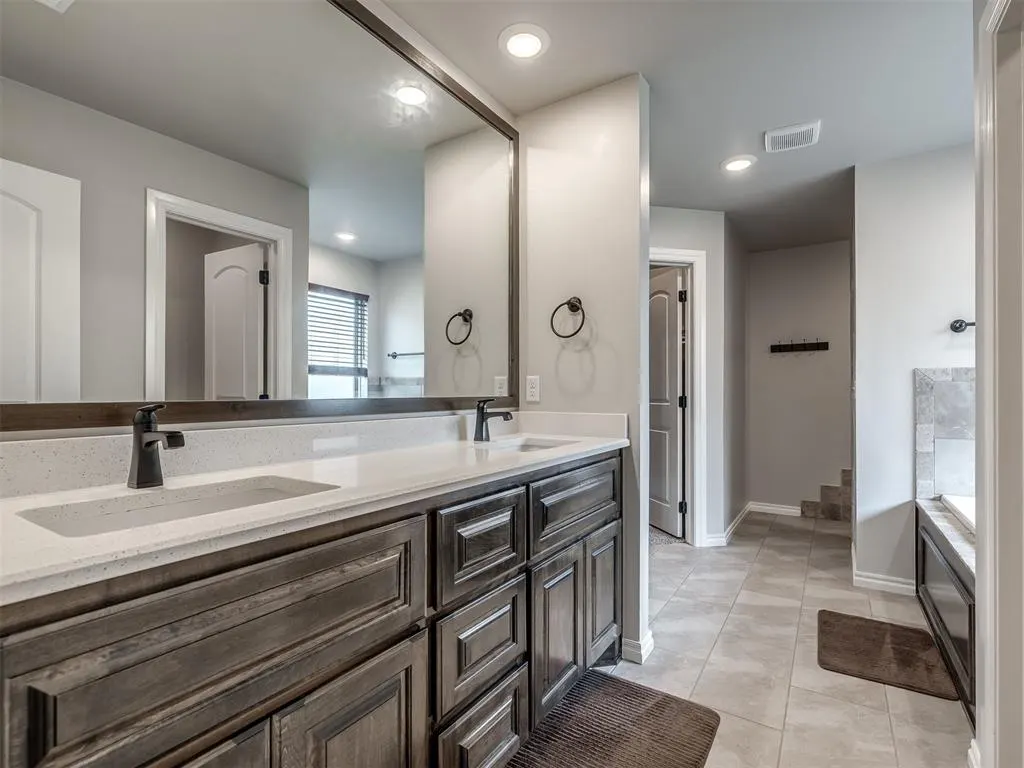 Photo 21 — 8817 Stark Street, Arcadia, OK 73007