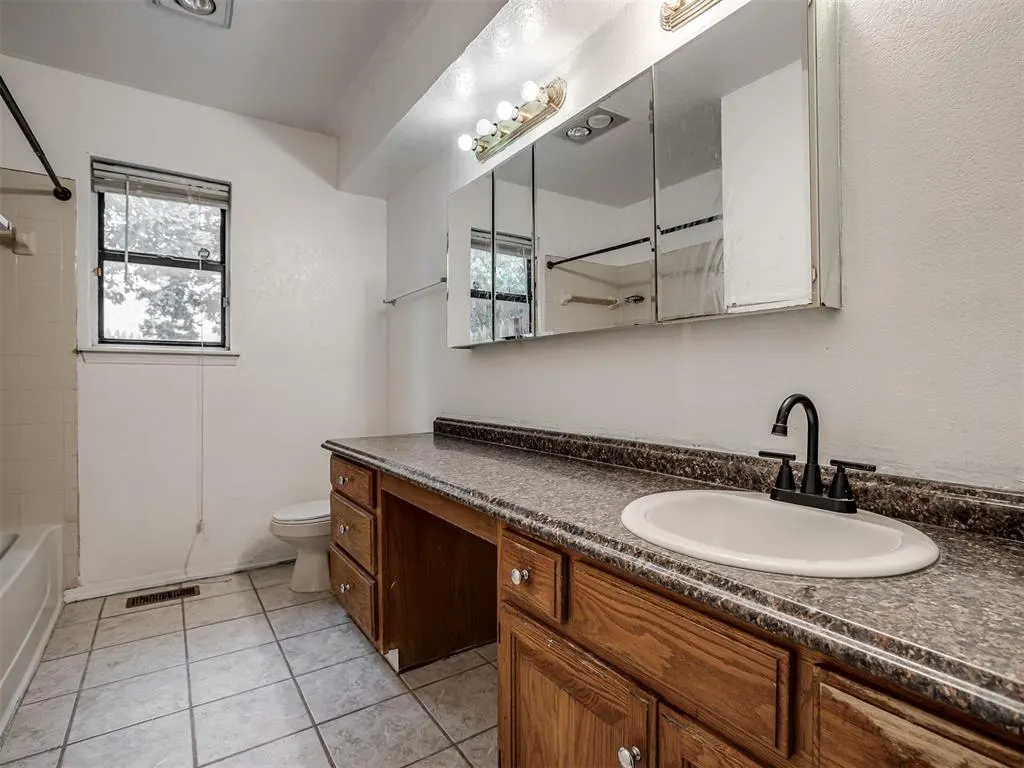 Photo 29 — 7804 NW 82nd Street, Oklahoma City, OK 73132