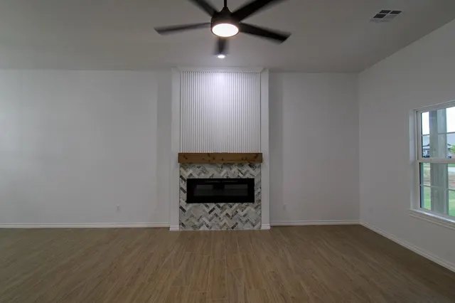Photo 5 — 606 Laurel Grove, Washington, OK 73093