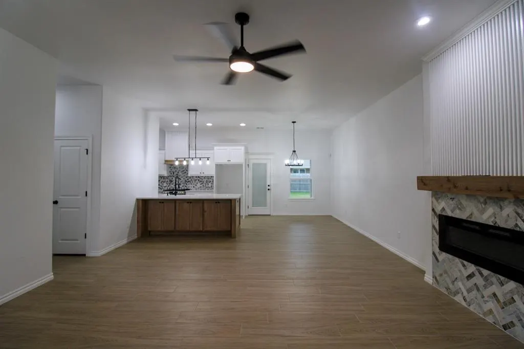 Photo 6 — 606 Laurel Grove, Washington, OK 73093