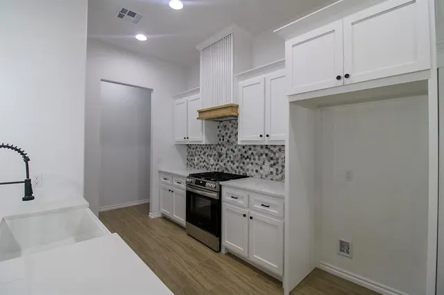 Photo 8 — 606 Laurel Grove, Washington, OK 73093