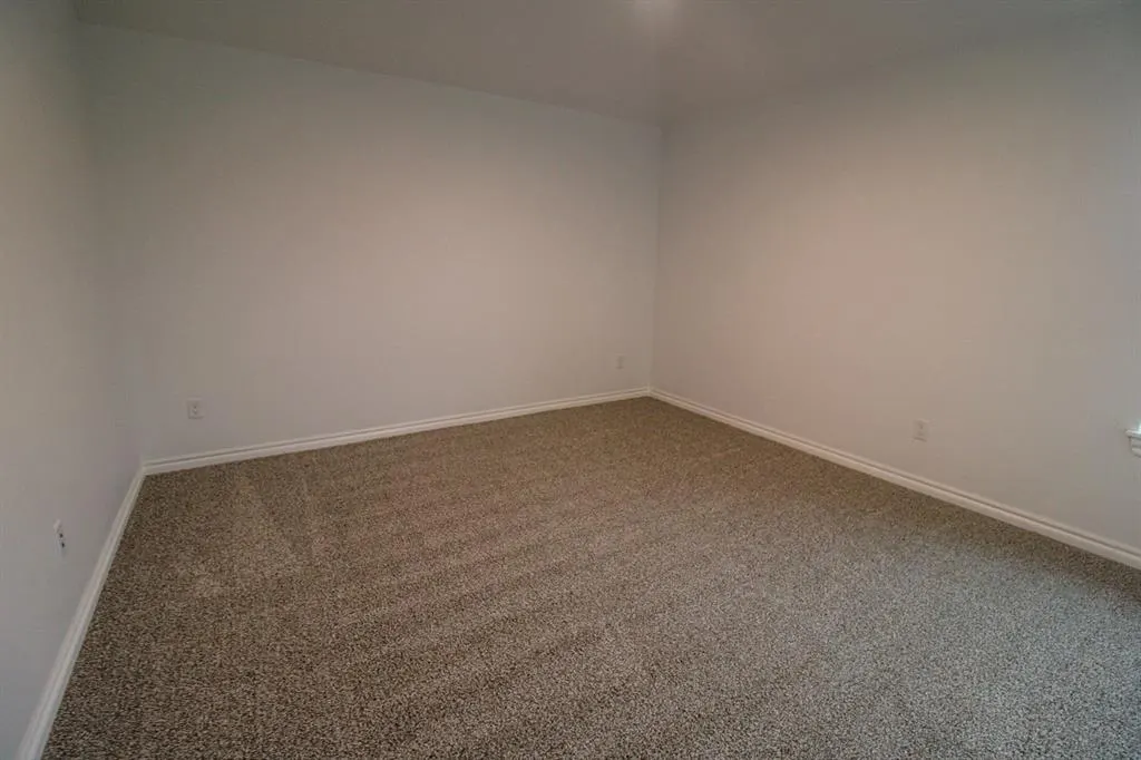 Photo 15 — 606 Laurel Grove, Washington, OK 73093
