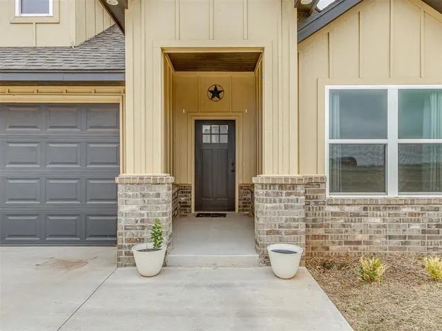 Photo 5 — 2319 N Greys Harbor Road, Blanchard, OK 73010