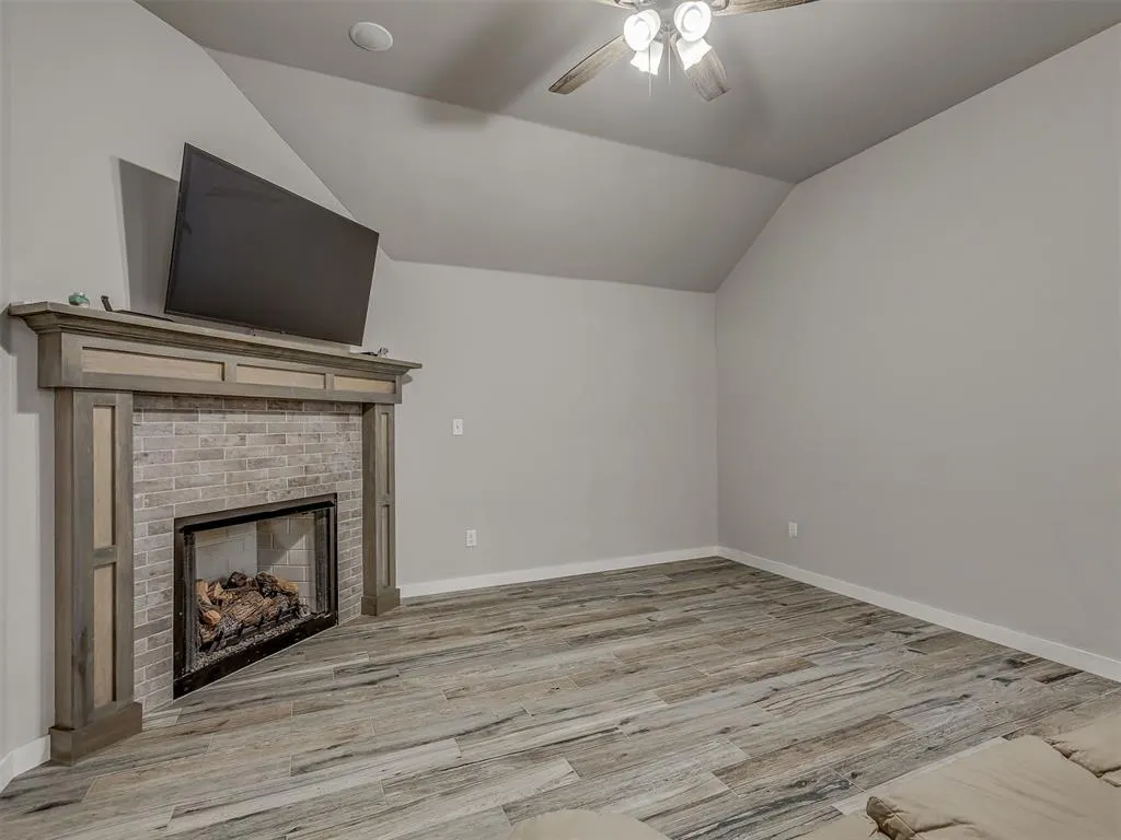 Photo 12 — 2319 N Greys Harbor Road, Blanchard, OK 73010