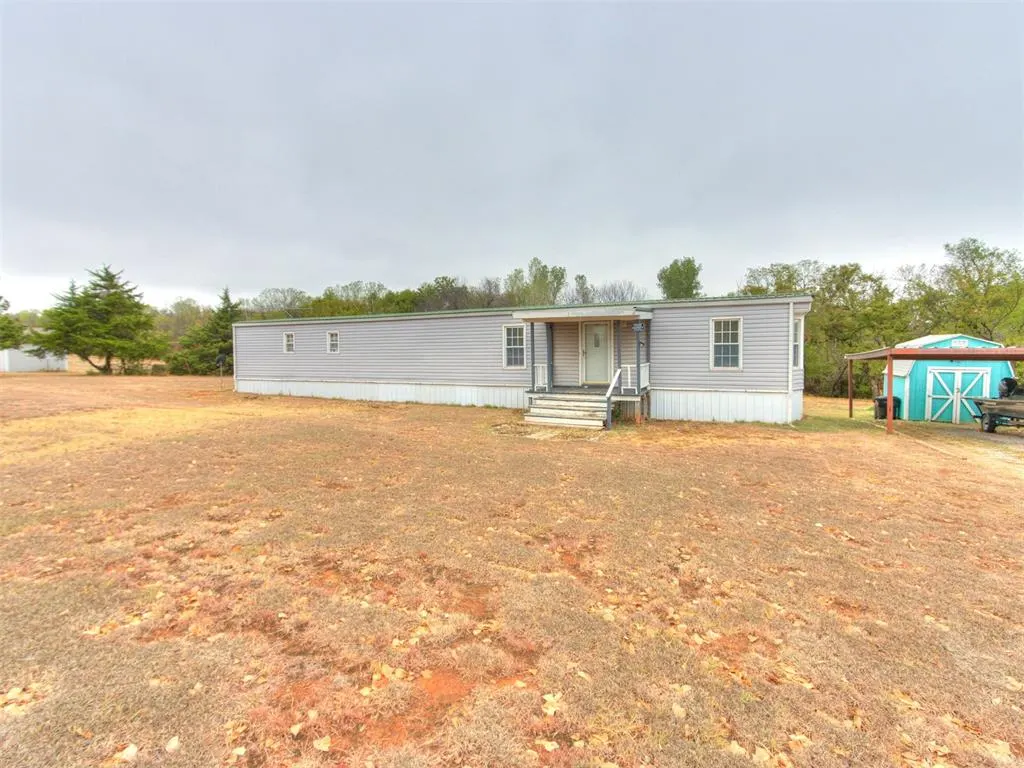 Front exterior — 2112 County Road 1247, Tuttle, OK 73089