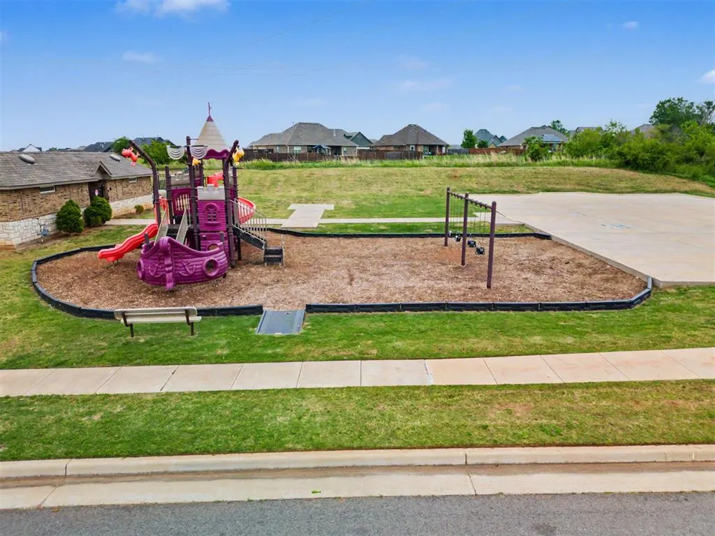 Photo 30 — 11116 NW 97th Street, Yukon, OK 73099