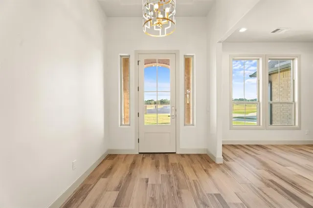 Photo 5 — 2401 Heathery Park, Oklahoma City, OK 73128