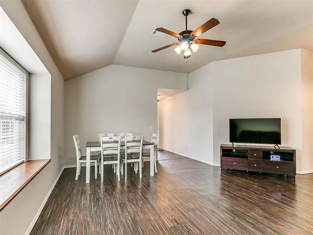 Photo 8 — 8001 Eagle Circle, Oklahoma City, OK 73135