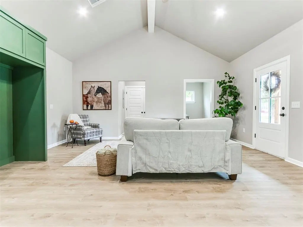 Photo 9 — 226 E Oklahoma Avenue, Kingfisher, OK 73750