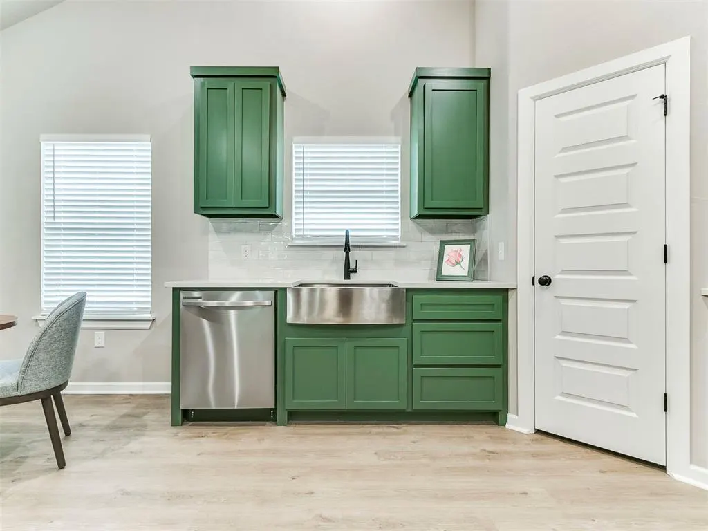 Photo 13 — 226 E Oklahoma Avenue, Kingfisher, OK 73750