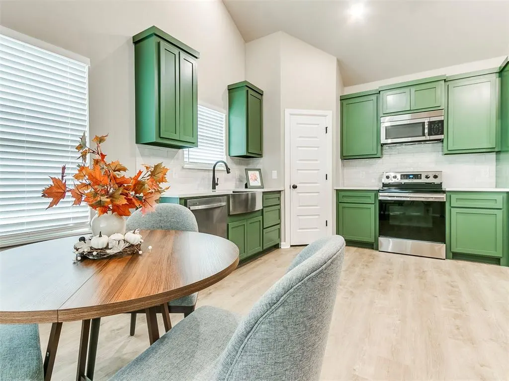 Photo 16 — 226 E Oklahoma Avenue, Kingfisher, OK 73750