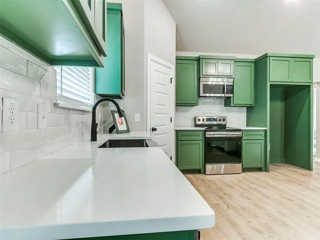 Photo 17 — 226 E Oklahoma Avenue, Kingfisher, OK 73750