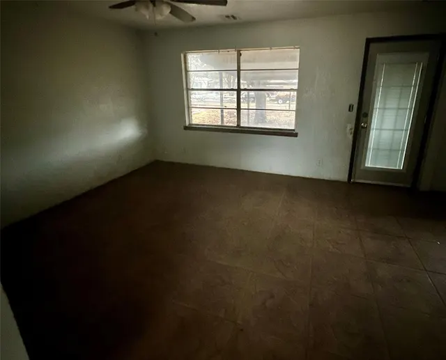 Photo 3 — 820 N Meta Street, Cordell, OK 73632