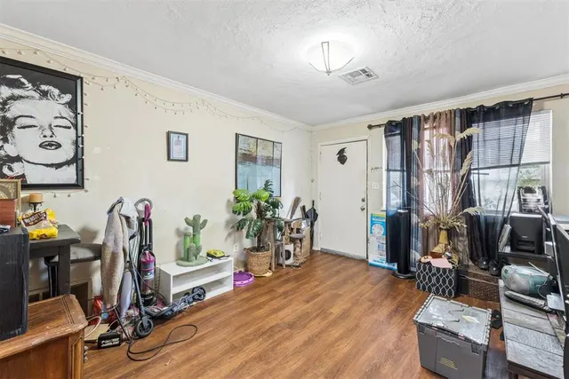 Photo 6 — 908 SW 3rd Street, Moore, OK 73160