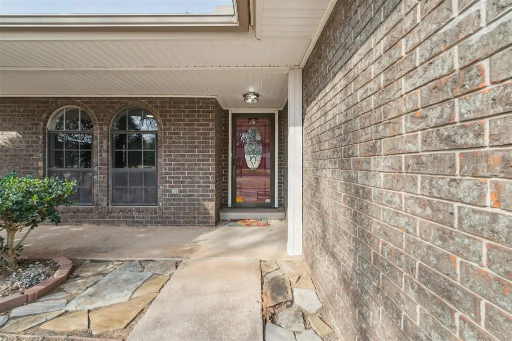 Photo 6 — 11805 Ashford Drive, Yukon, OK 73099