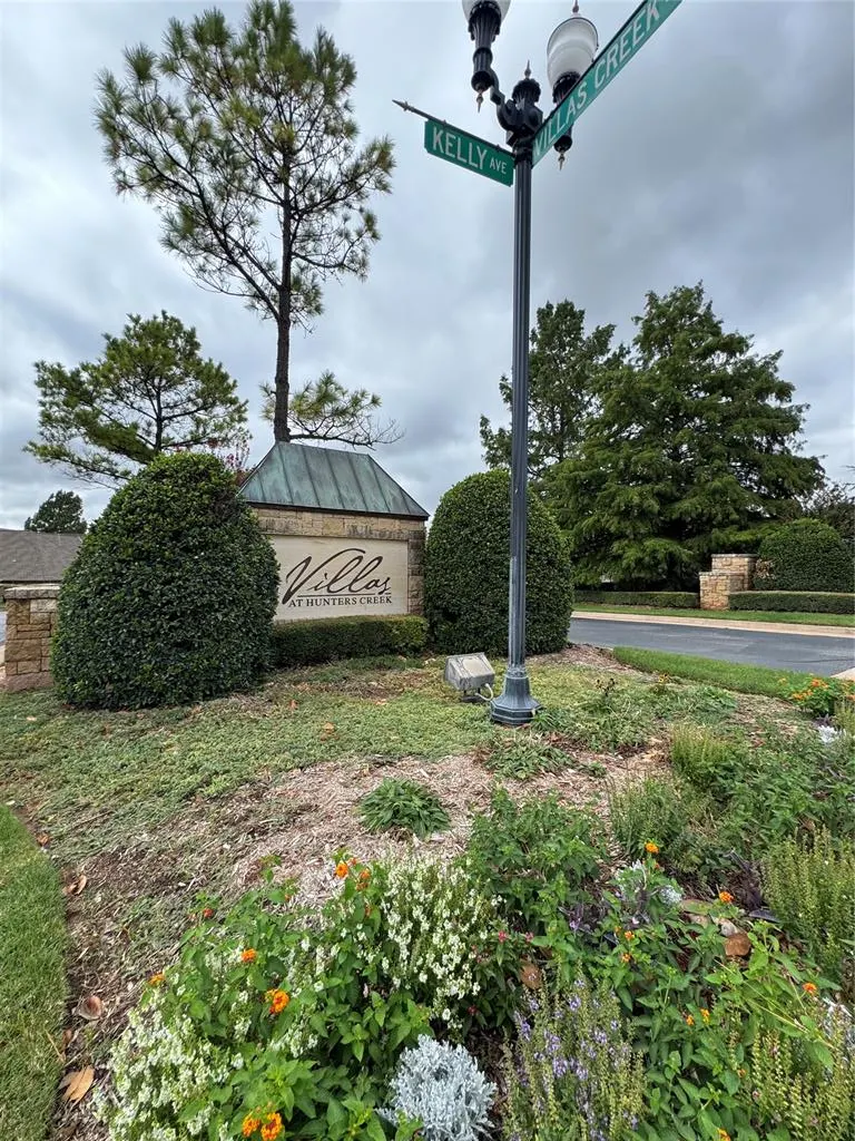 Photo 17 — 909 Villas Creek Drive, Edmond, OK 73003