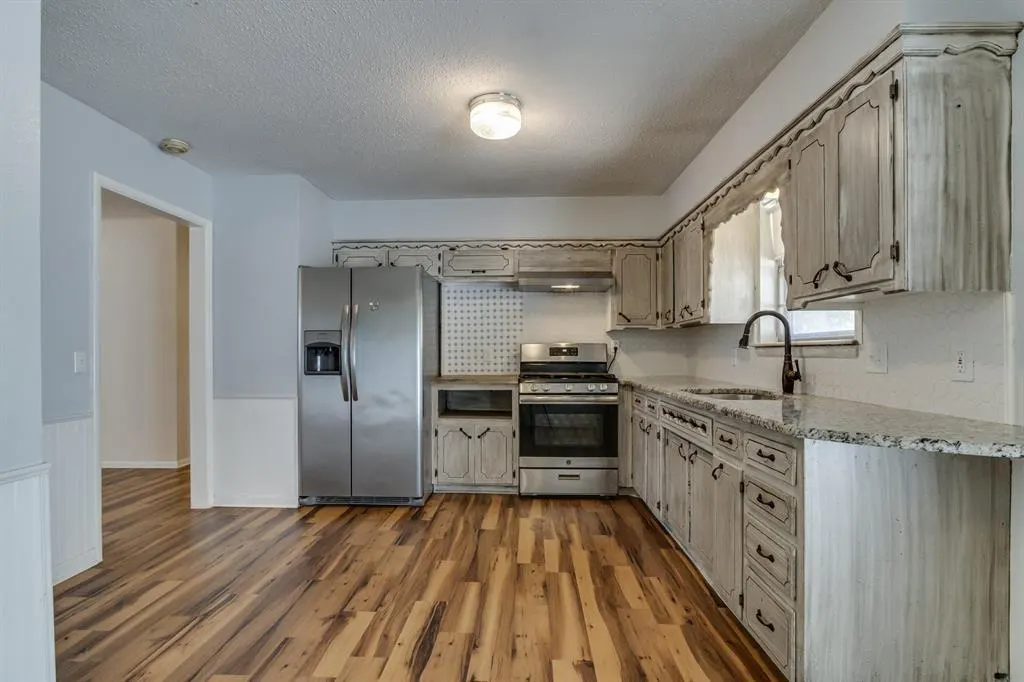 Photo 8 — 2105 Candy Lane, Del City, OK 73115