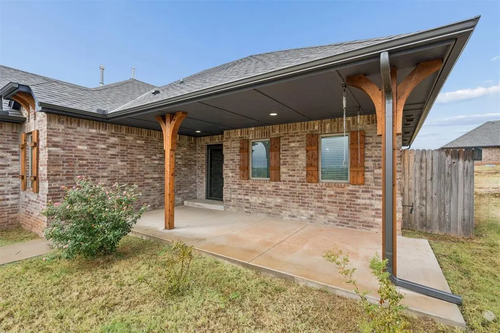 Photo 7 — 2711 Landmark Drive, Seminole, OK 74868