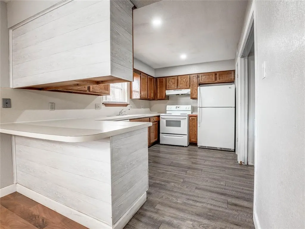 Photo 4 — 101 N Hortense Avenue, Edmond, OK 73034
