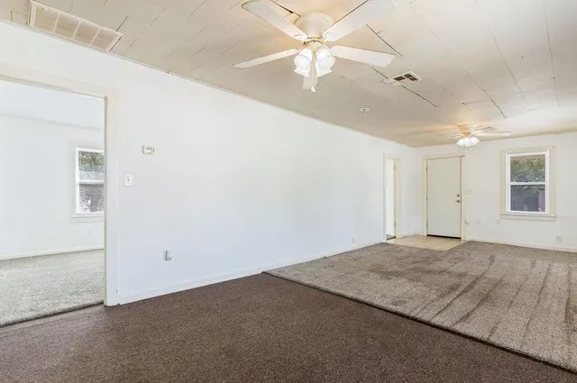 Photo 7 — 1229 N Center Avenue, Shawnee, OK 74801