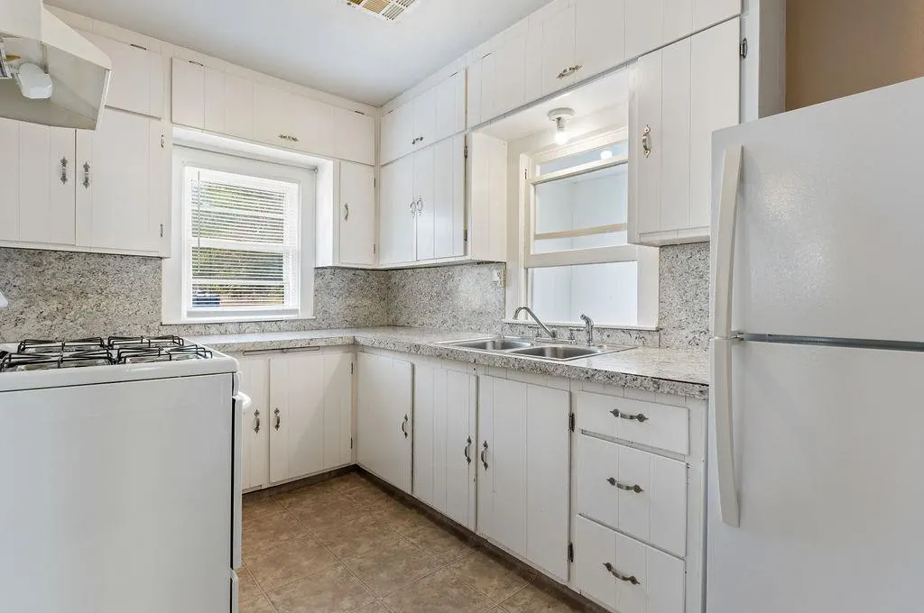 Photo 14 — 1229 N Center Avenue, Shawnee, OK 74801