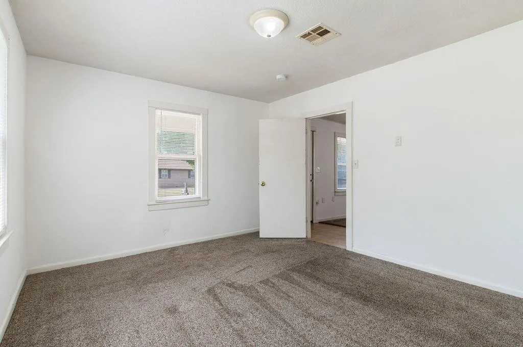 Photo 31 — 1229 N Center Avenue, Shawnee, OK 74801