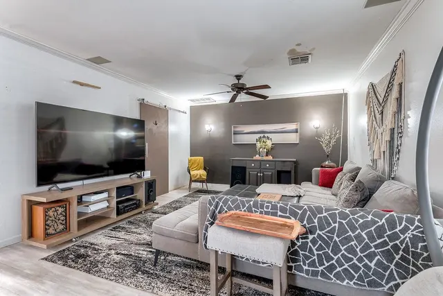 Photo 3 — 8813 Lakeaire Drive, Oklahoma City, OK 73132