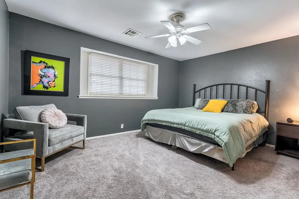 Photo 6 — 8813 Lakeaire Drive, Oklahoma City, OK 73132