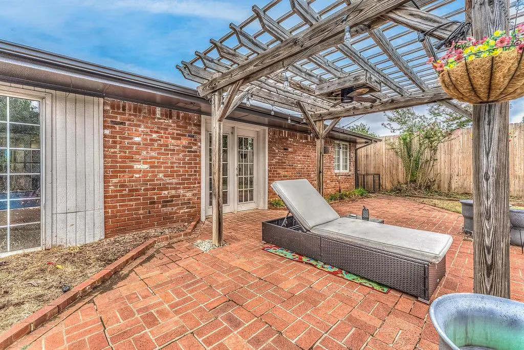 Photo 25 — 8813 Lakeaire Drive, Oklahoma City, OK 73132