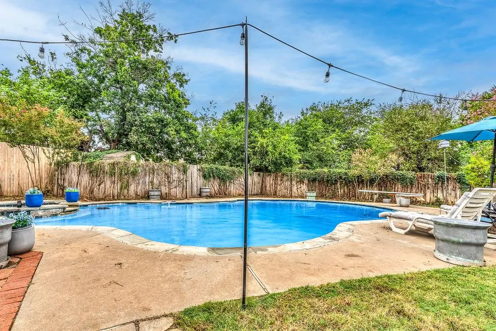 Photo 27 — 8813 Lakeaire Drive, Oklahoma City, OK 73132