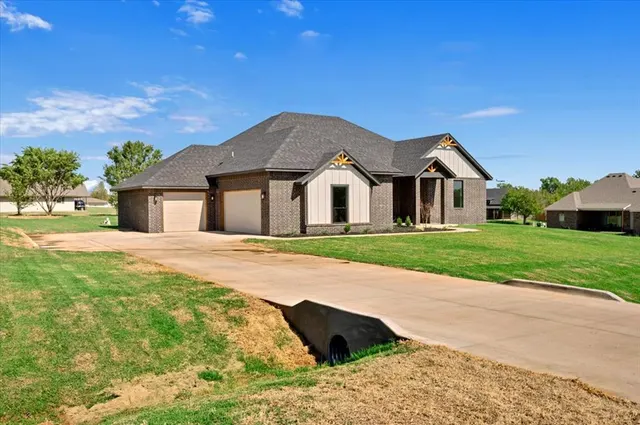Photo 3 — 2320 Baker Street, Blanchard, OK 73010