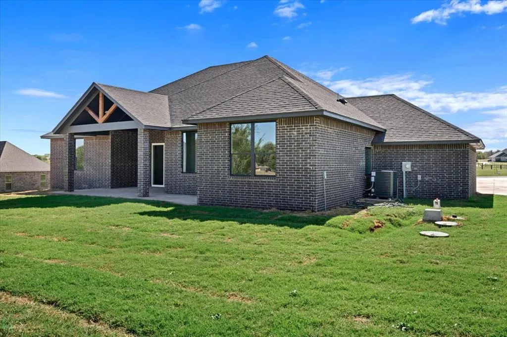 Photo 36 — 2320 Baker Street, Blanchard, OK 73010
