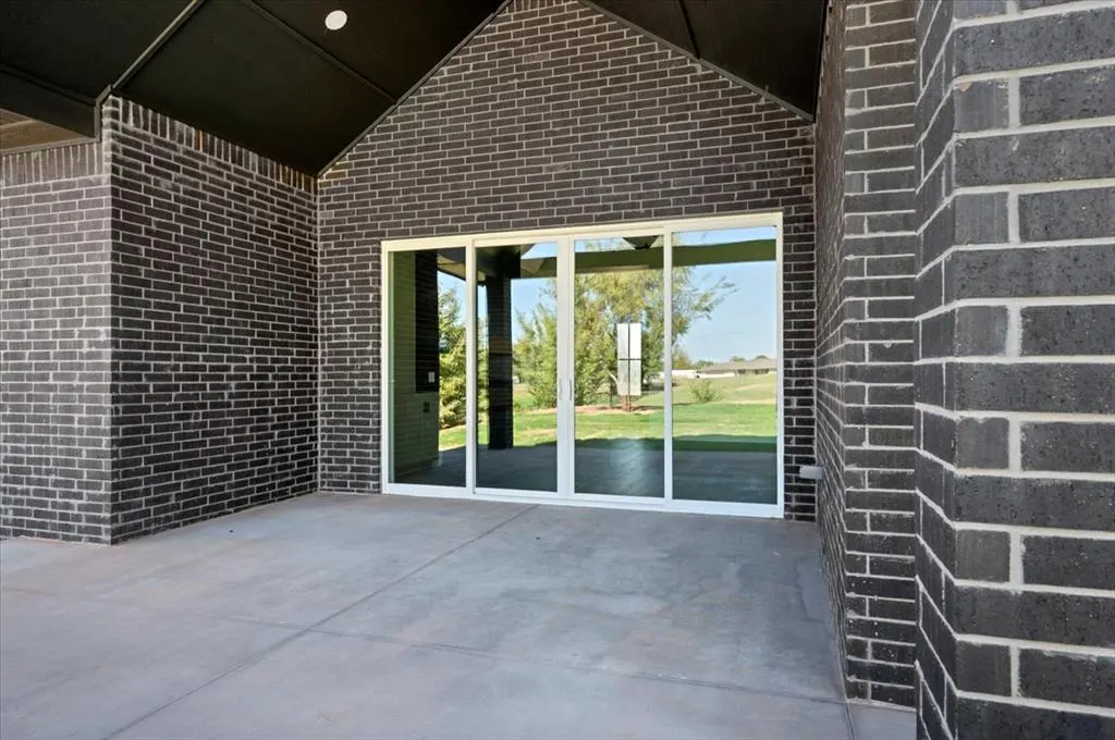 Photo 39 — 2320 Baker Street, Blanchard, OK 73010