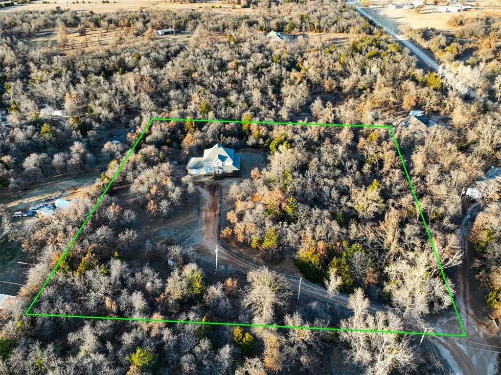 Photo 2 — 10751 Shady Oaks Lane, Guthrie, OK 73044