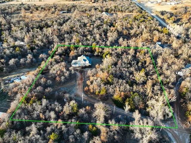 Photo 2 — 10751 Shady Oaks Lane, Guthrie, OK 73044