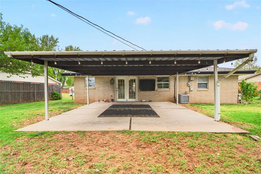 Photo 12 — 212 Vine Street, Yukon, OK 73099