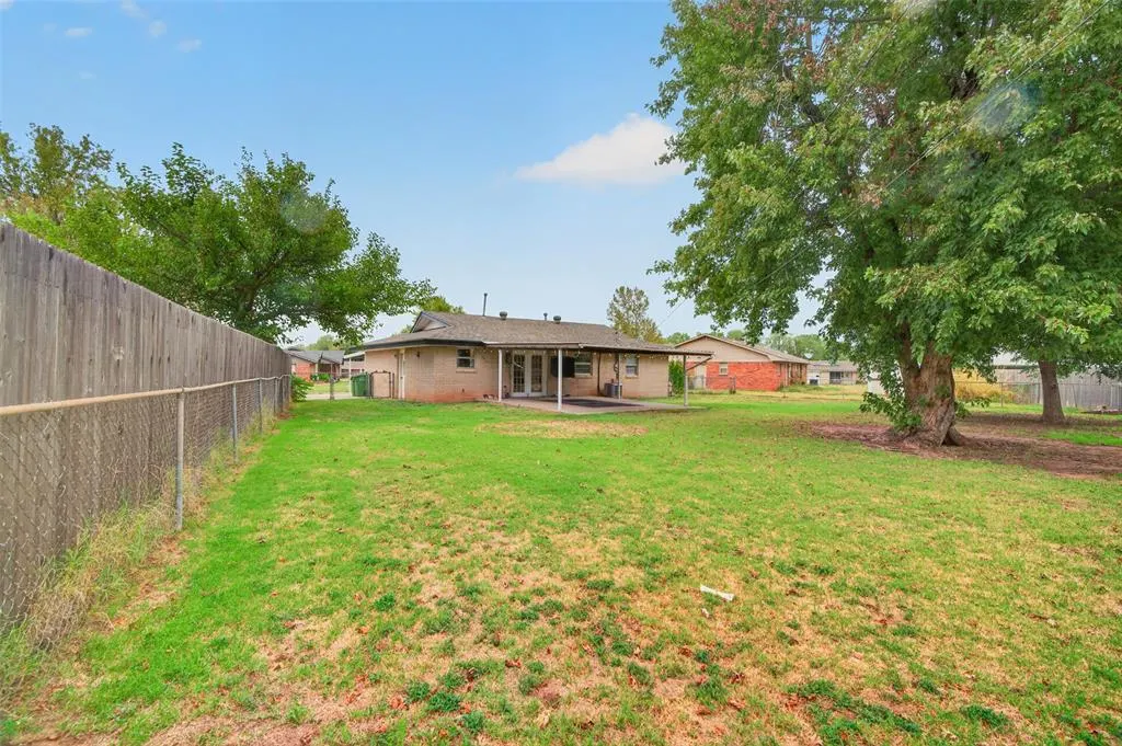 Photo 14 — 212 Vine Street, Yukon, OK 73099