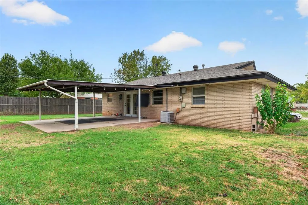 Photo 19 — 212 Vine Street, Yukon, OK 73099