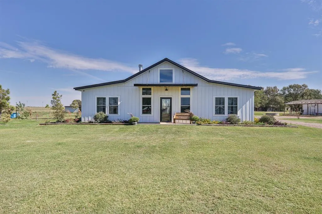 Front exterior — 1238 Main Street, Dacoma, OK 73131