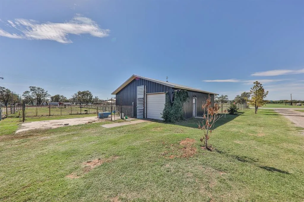 Photo 32 — 1238 Main Street, Dacoma, OK 73131