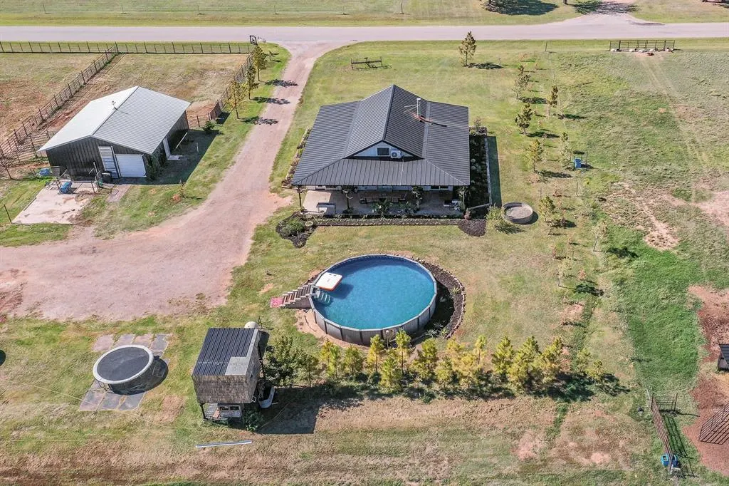 Photo 37 — 1238 Main Street, Dacoma, OK 73131