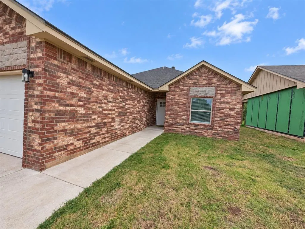 Photo 4 — 8502 NE 34th Place, Spencer, OK 73084