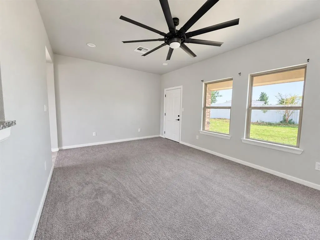 Photo 16 — 8502 NE 34th Place, Spencer, OK 73084