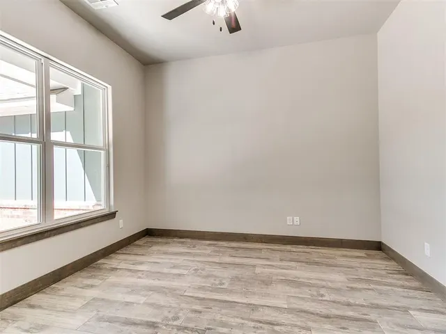 Photo 7 — 990614 Hickory Grove Trail, Harrah, OK 73045