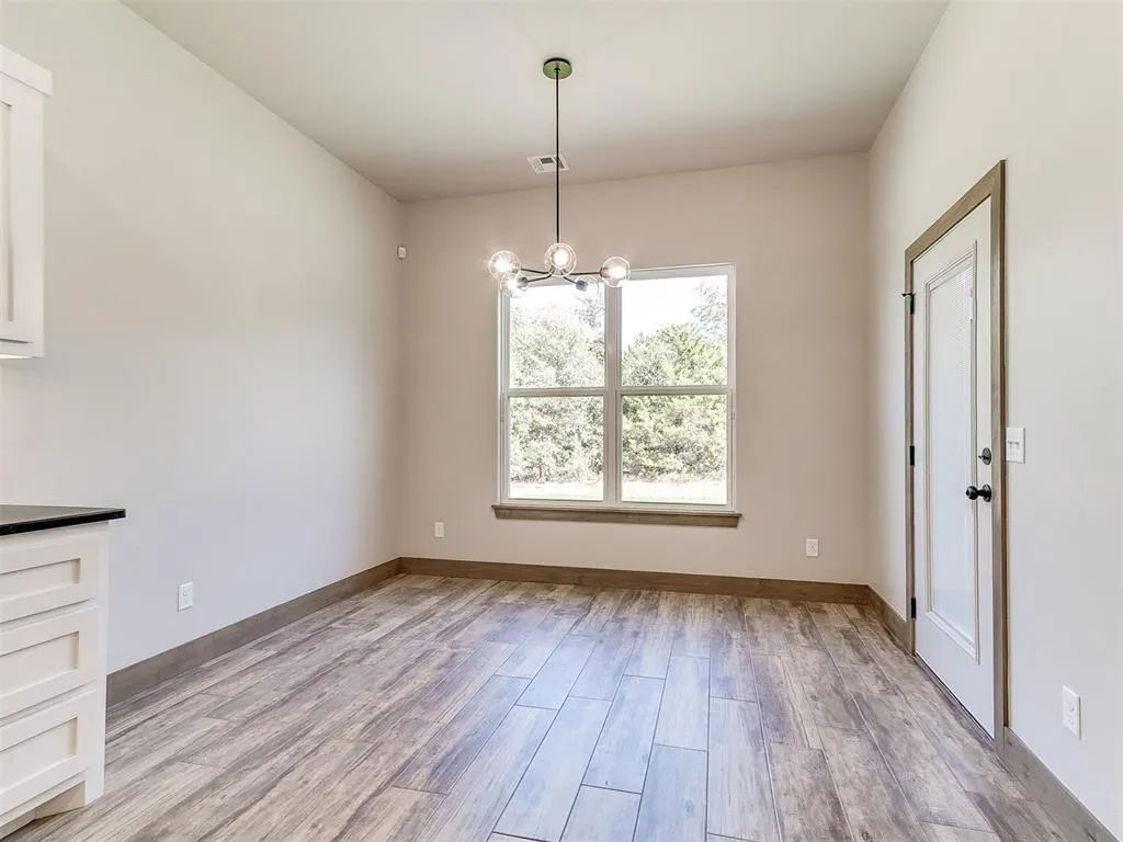 Photo 18 — 990614 Hickory Grove Trail, Harrah, OK 73045