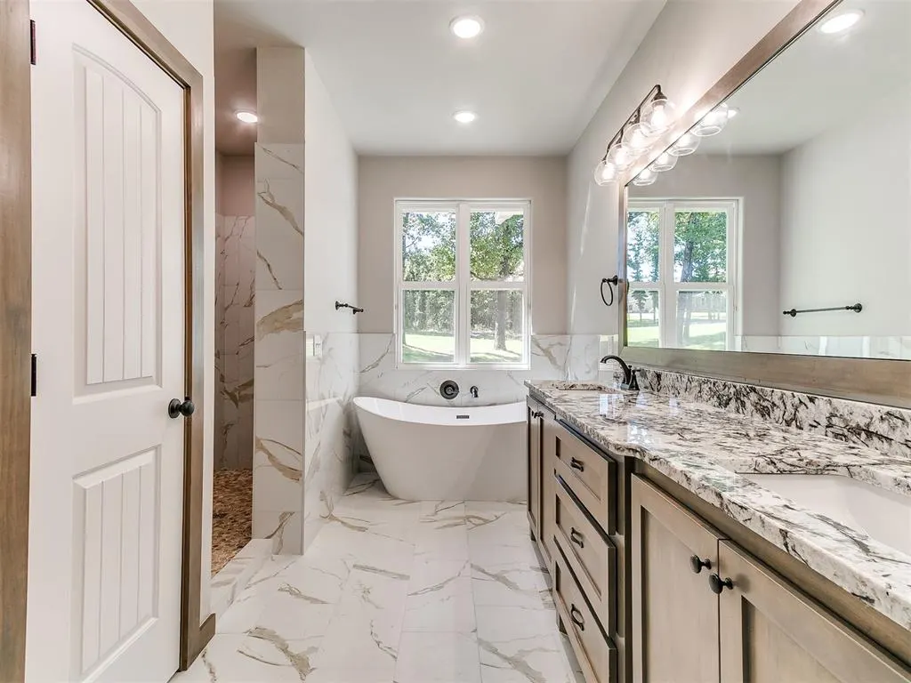 Photo 35 — 990614 Hickory Grove Trail, Harrah, OK 73045