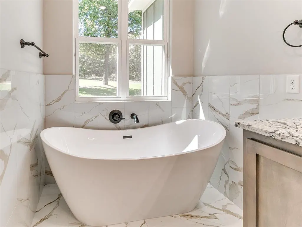 Photo 39 — 990614 Hickory Grove Trail, Harrah, OK 73045